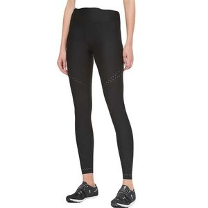 Lululemon Black High Rise Full Length Zoned In Vented Reflective Tight Sz 4
